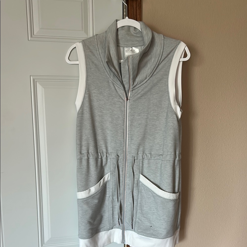 Gray Sleeveless Zip-Up Vest with Pockets